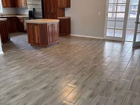 3rd image of 7006 Sidney Lanier Ct