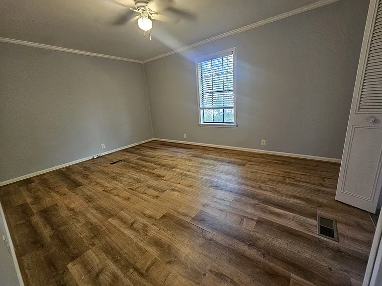 887 Westland Dr SW — Photo 10