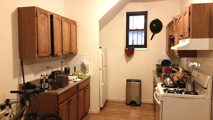 Rented by MCR Realty | media 7