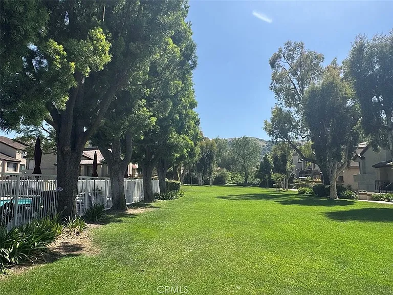 17 Mesquite Pl — Photo 15