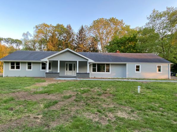 15 Saratoga Dr
