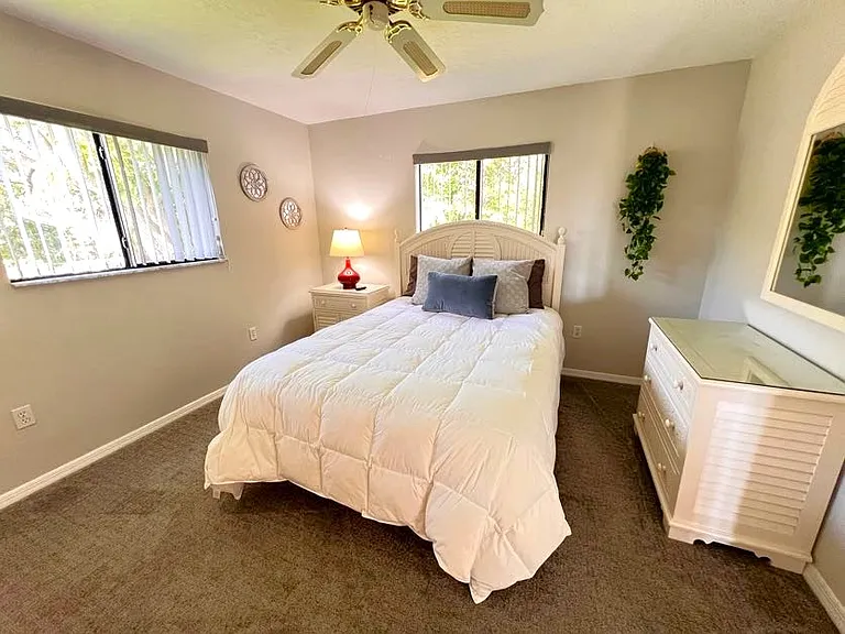 9 Point View Pl — Photo 30
