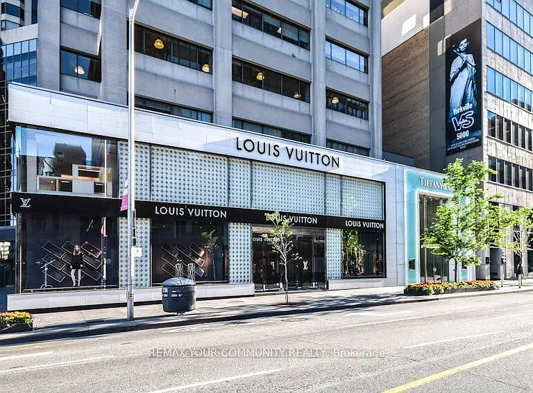 11 Yorkville Ave #2114 — Photo 24