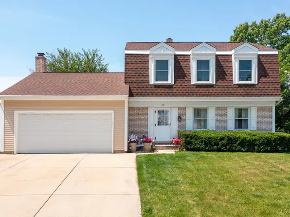 22 Yardley Ln, Schaumburg, IL 60194