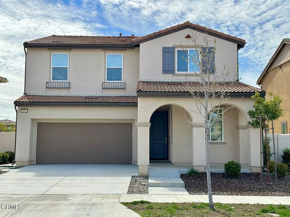 682 Seine River Way