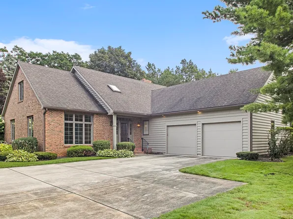 16022 Covington Pkwy, Granger, IN 46530