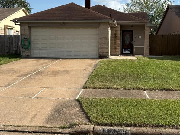 19929 Mountain Dale Dr, Cypress, TX 77433