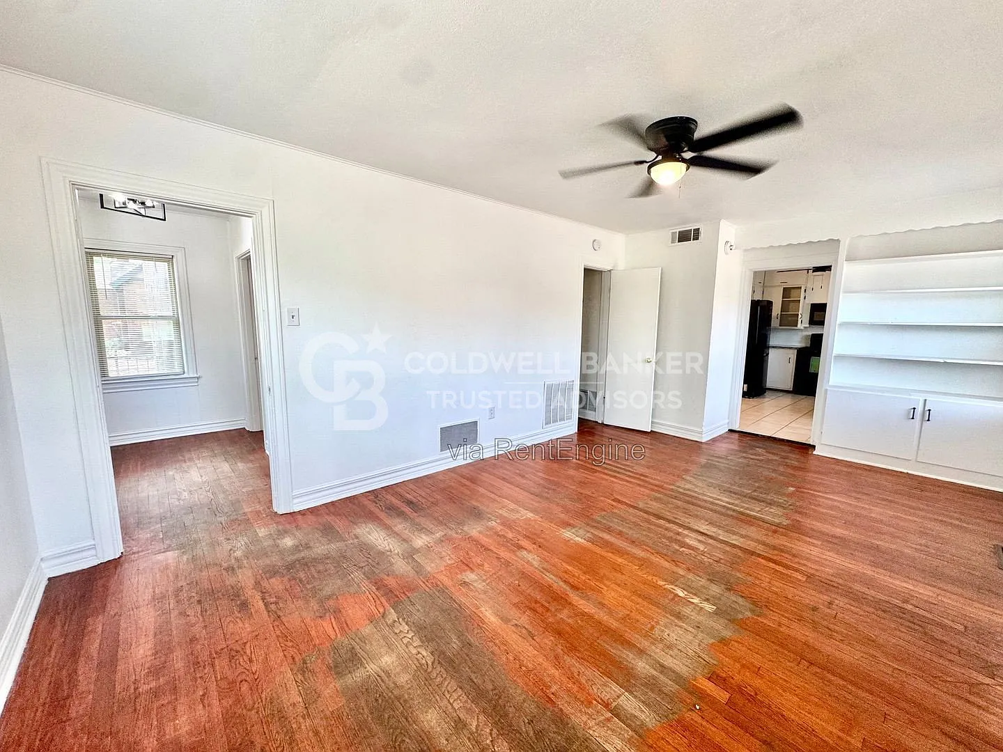 4 bed, 3.0 bath, 2409 sqft, $1,625 — Photo 4