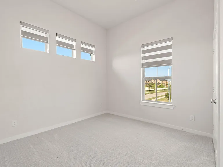 6579 Scarlet Pond Ln — Photo 37
