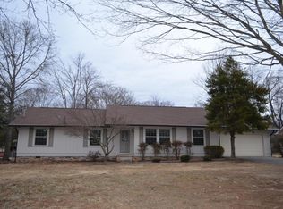 11725 Autumn Leaves Ln, Knoxville, TN 37934