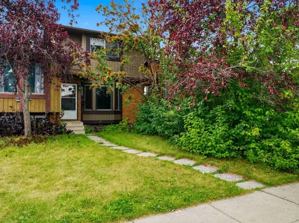 4235 E 49th St NE, Calgary, AB T1Y 4T6