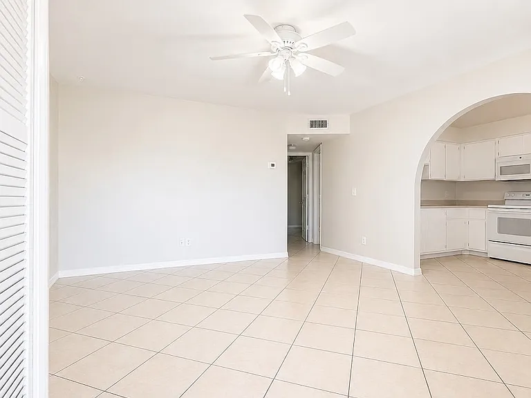 4765 Orange Grove Blvd #1 — Photo 2