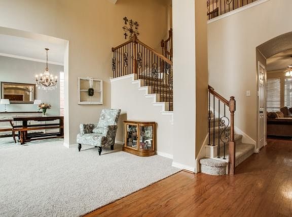 2nd image of 9467 Long Hollow Cir