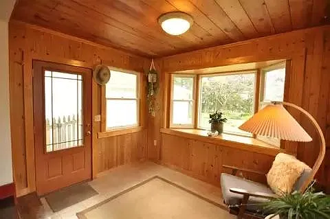 4233 Beverly Rd — Photo 8