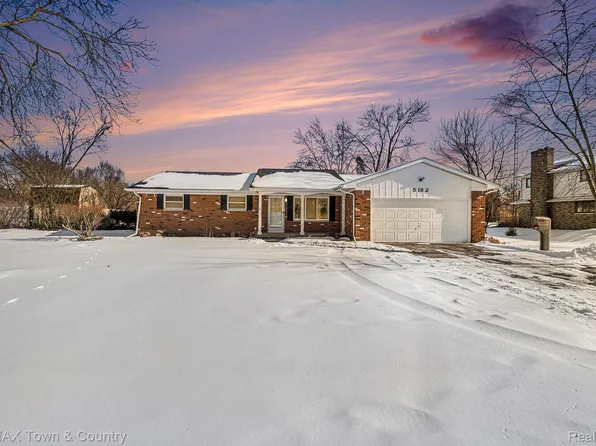 5182 N McKinley Rd, Flushing, MI 48433