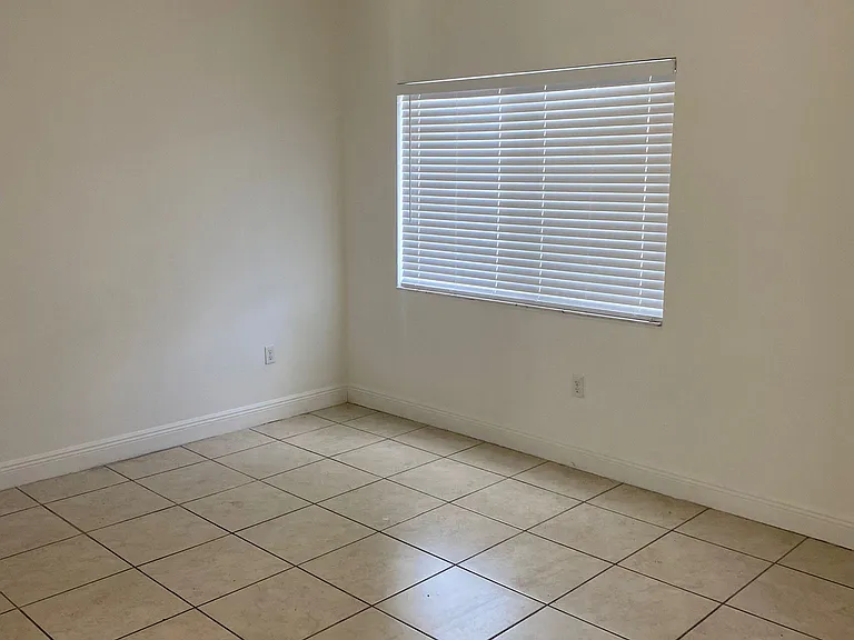 Palm West Apartment Holdings, LLC — Photo 15