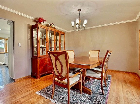 4th image of 15558 Larkspur Ln