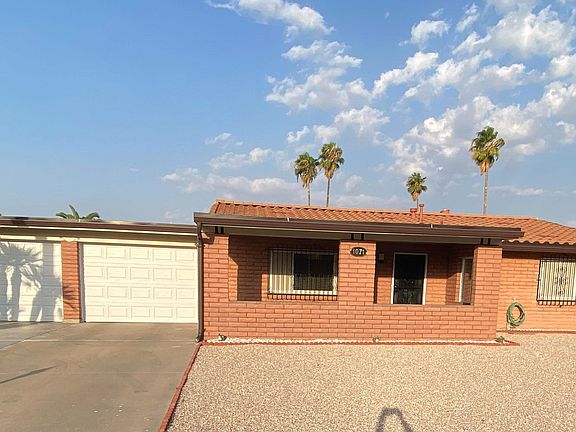 2nd image of 1071 S Abrego Dr