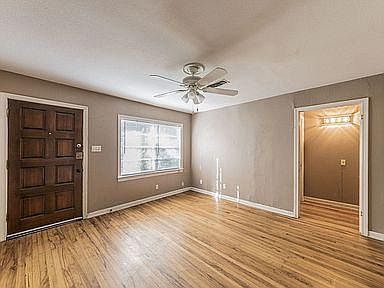 2nd image of 2832 S Hills Ave