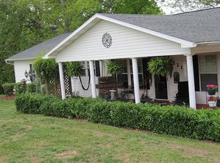 221 Cane Creek Dr, Pell City, AL 35125