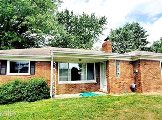 39409 Dequindre Rd, Troy, MI 48085