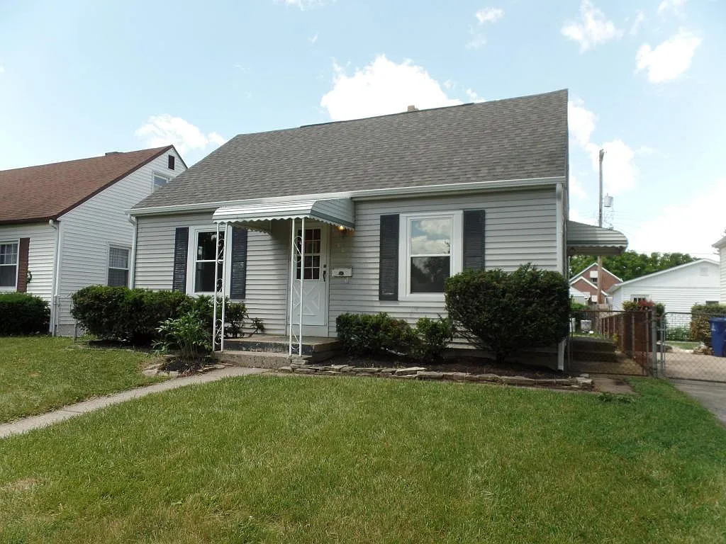 803 S Roys Ave photo 1