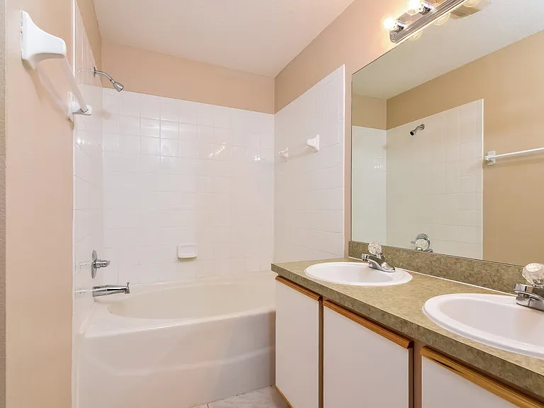 12118 Feldwood Creek Ln — Photo 10