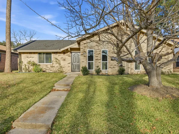 4622 Oakwood Dr, Garland, TX 75043