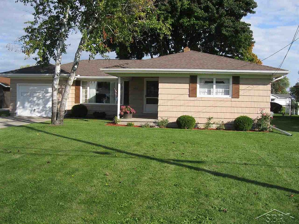 1st image of 2410 Plainview Dr