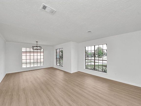 5th image of 15047 Tramore Dr