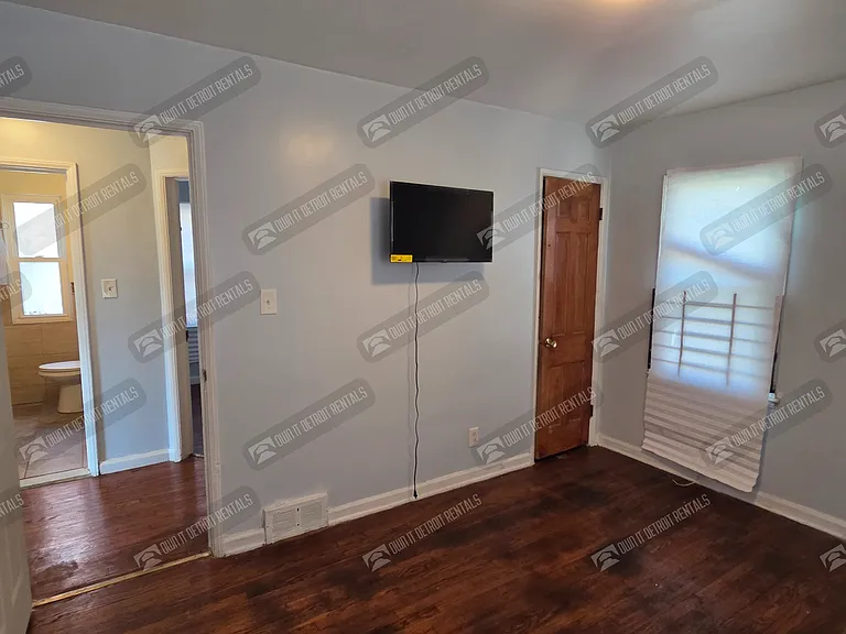 16251 Edmore Dr — Photo 11