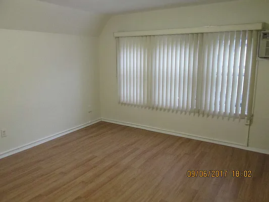 Rented by Windsor Homes Realty Corp | media 18