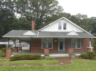 200 Old Hollow Rd, Rural Hall, NC 27045