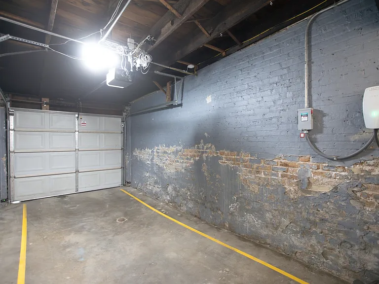 2619 N Harding Ave #3 — Photo 10