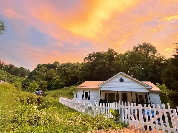 120 Gage Branch Rd, Bakersville, NC 28705