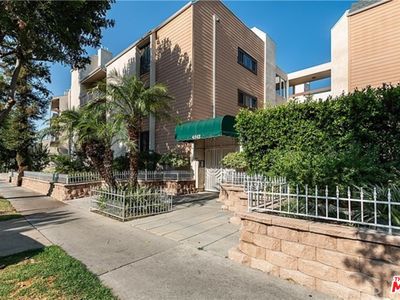 4542 Willis Ave Unit 301, Sherman Oaks, CA, 91403