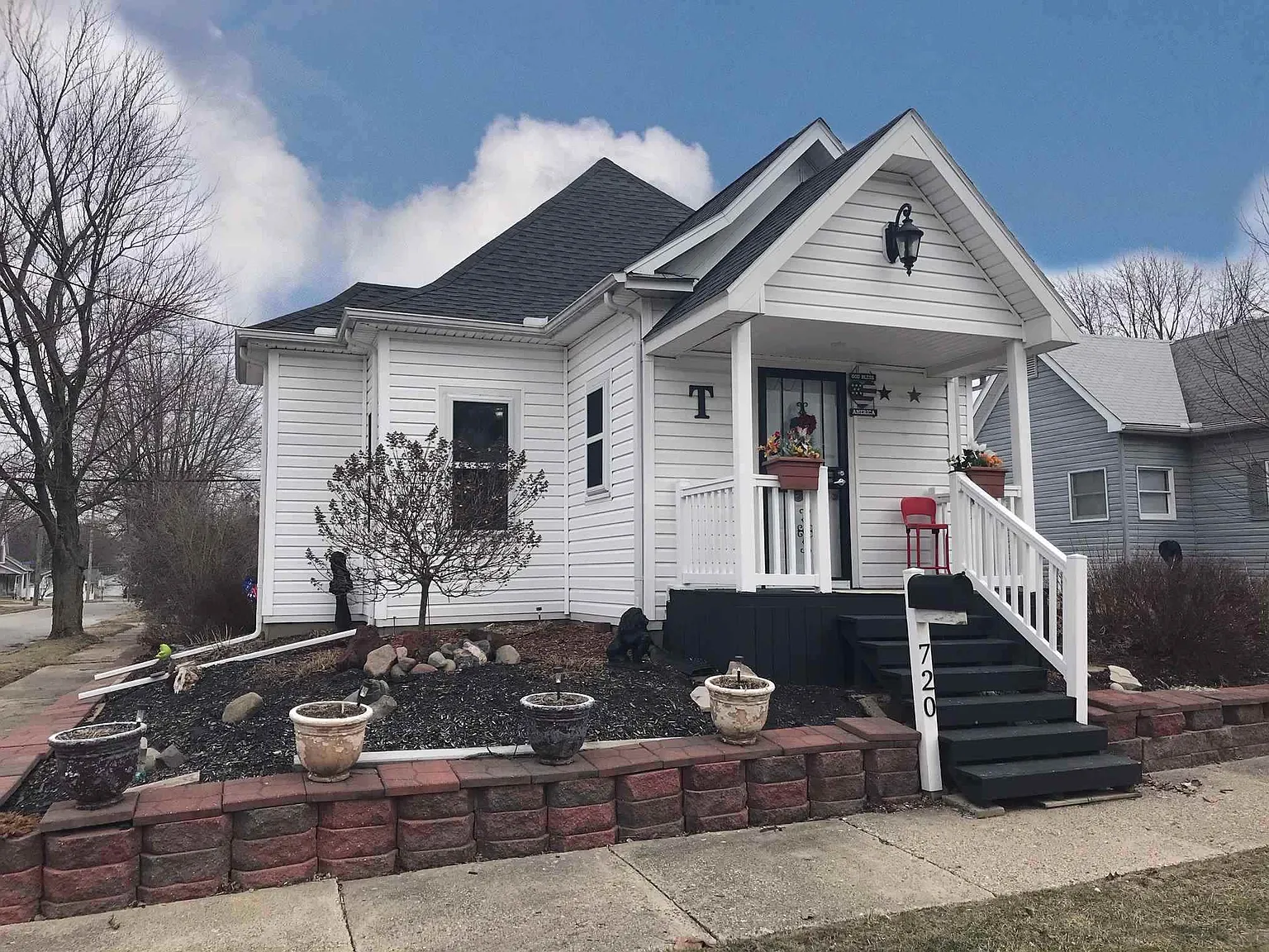 720 W Woodland Ave photo 1