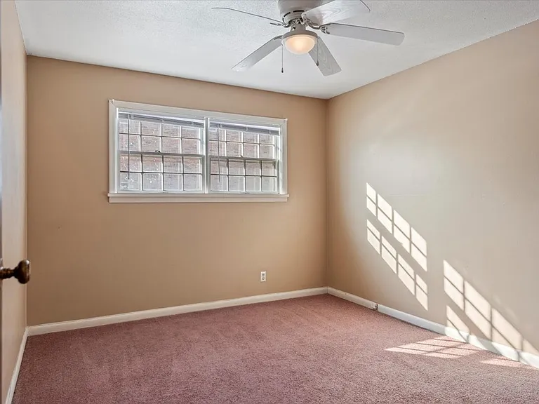 117 S Elder Ln #5 — Photo 4