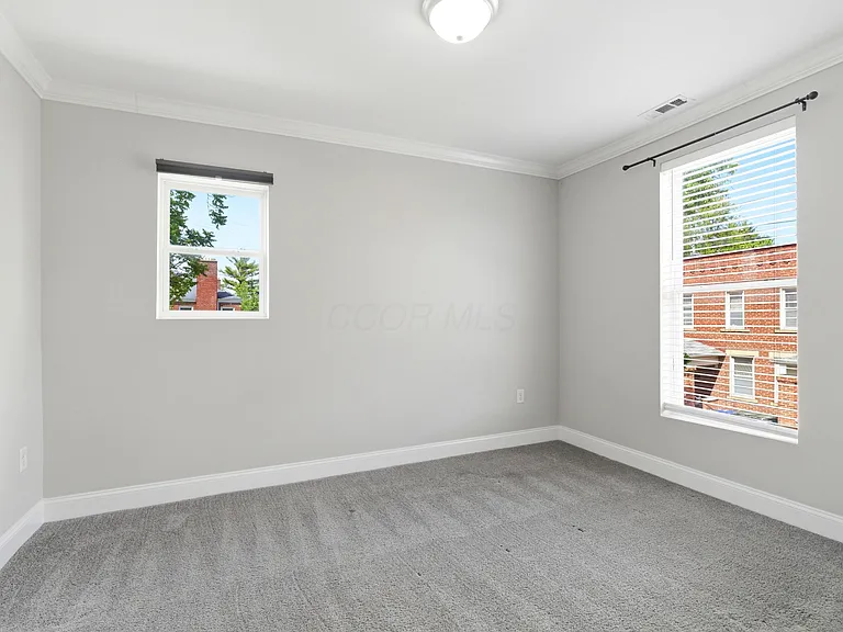 396 E Mithoff St — Photo 25