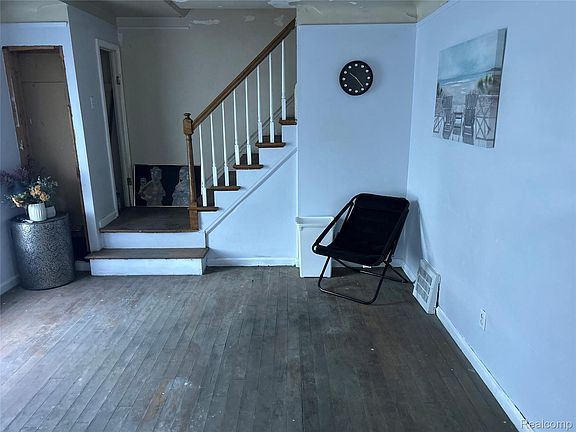 3rd image of 12641 Kelly Rd