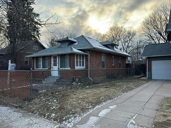 2nd image of 4935 Perry St