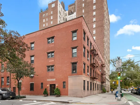 56 Jane Street image 8 of 8