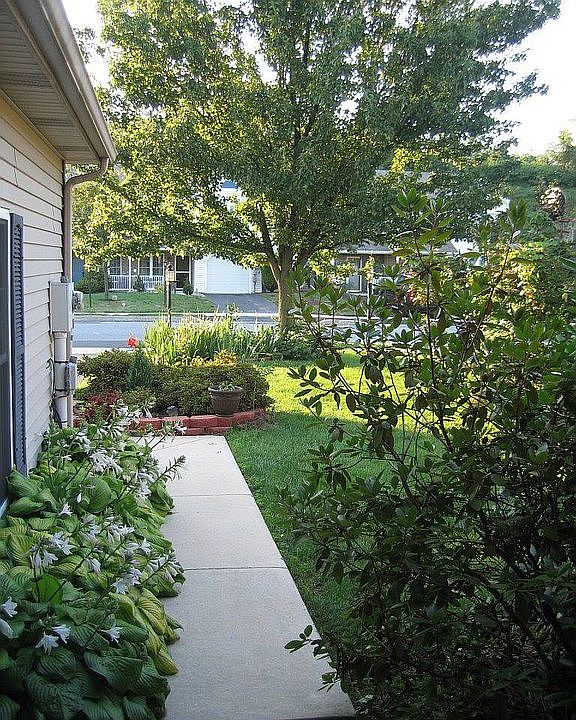 2nd image of 19 Ashburg Dr