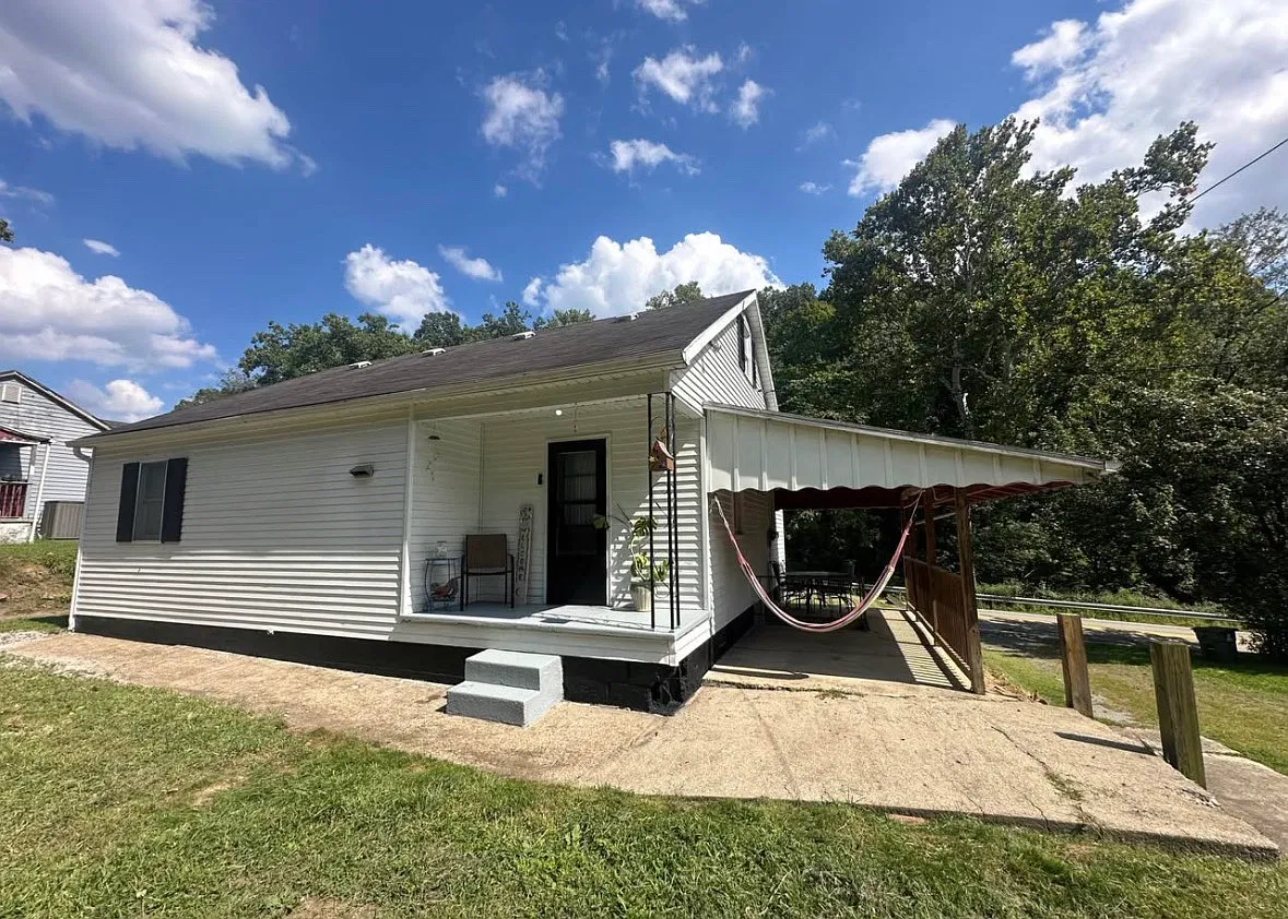 2 bed, 1274 sqft, $1,000 — Photo 2