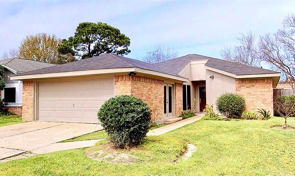 1st image of 17410 Wild Willow Ln