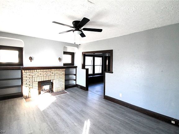5th image of 3457 W 119th St