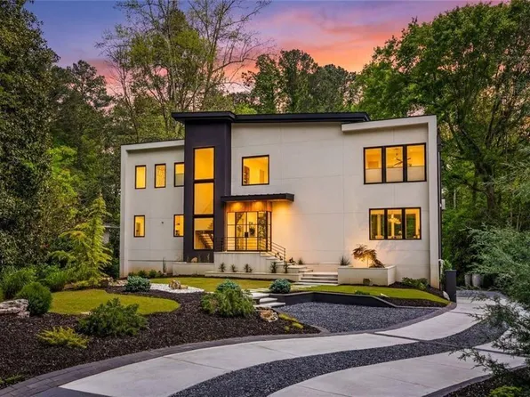 17 Interlochen Dr NE, Atlanta, GA 30342