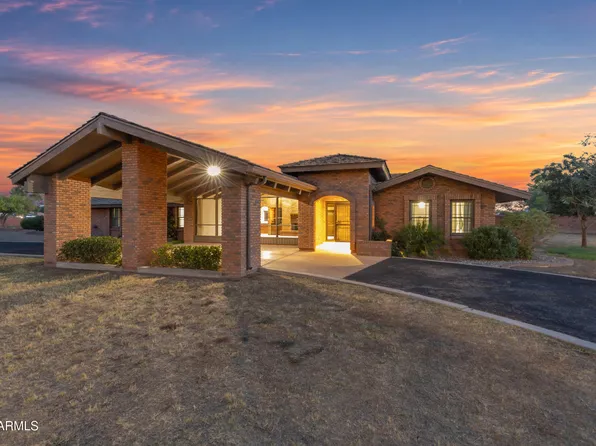 1821 E ELLIOT Road, Gilbert, AZ 85234