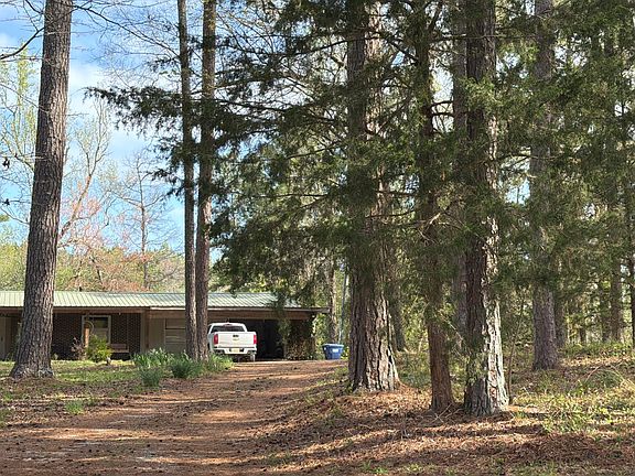 2nd image of 847 Pine Ridge Rd