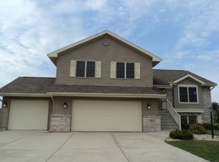 1917 Tyrol Ter, Mount Horeb, WI 53572